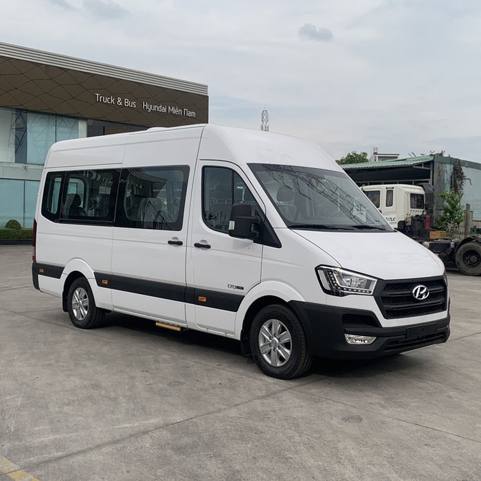 Xe Hyundai Solati 16 chỗ có tài xế