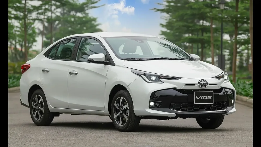 Xe 4 chỗ có tài xế tại TP.HCM